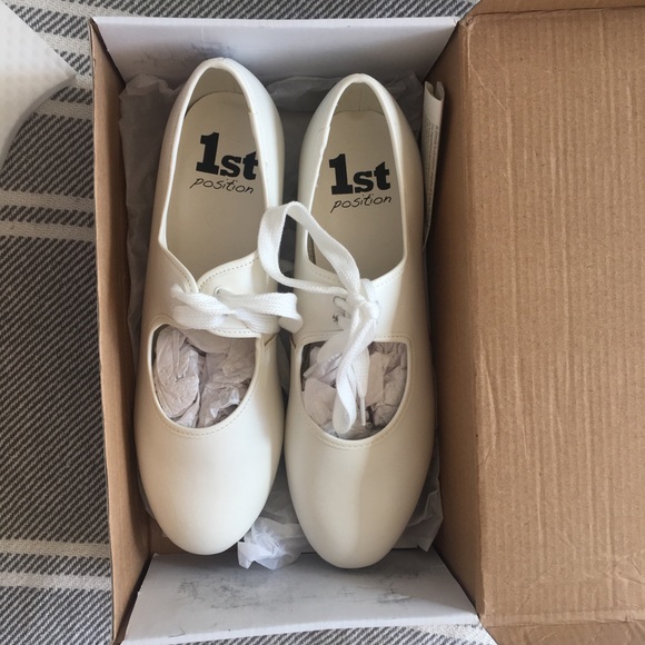 White tap shoes - Picture 2 of 2